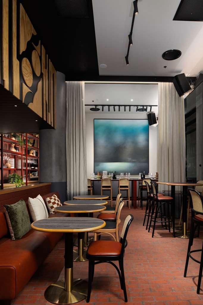 Qt Newcastle Hotell Restaurant bilde Interior of the restaurant